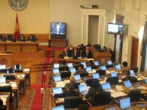 Кыргызстан опаздывает с принятием закона о кредитных бюро