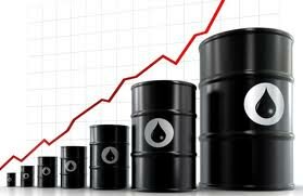 Рост цен на нефть по-прежнему опасен для мировой экономики