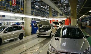 Peugeot Citroen может закрыть три завода в Европе
