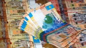 Среднемесячная номинальная зарплата в мае 2011 года превысила 84 тыс. тенге